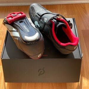 Peloton Cycling Shoes (women's 6)